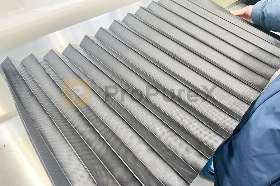 一次焊接多个折页的批量焊接系统-风琴式伸缩护罩